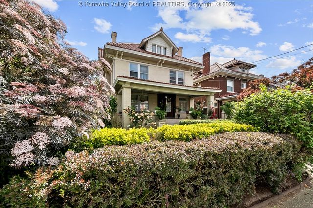 1565 Virginia Street E, Charleston, WV 25311