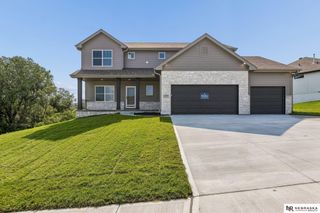 10959 N 173 Avenue, Bennington, NE 68007