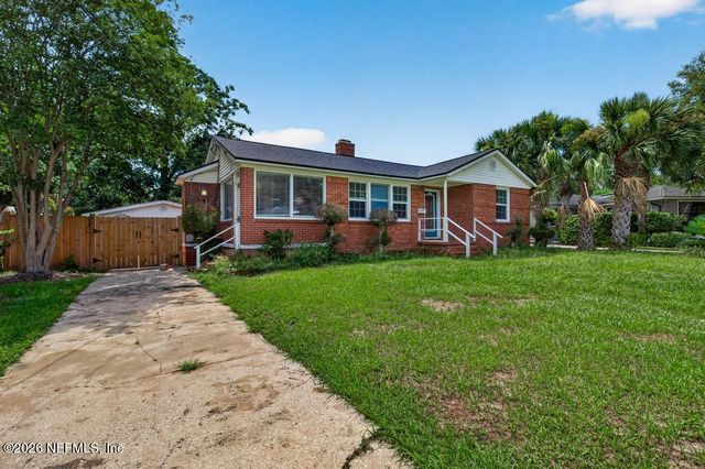 1837 BARTRAM Circle W, Jacksonville, FL 32207