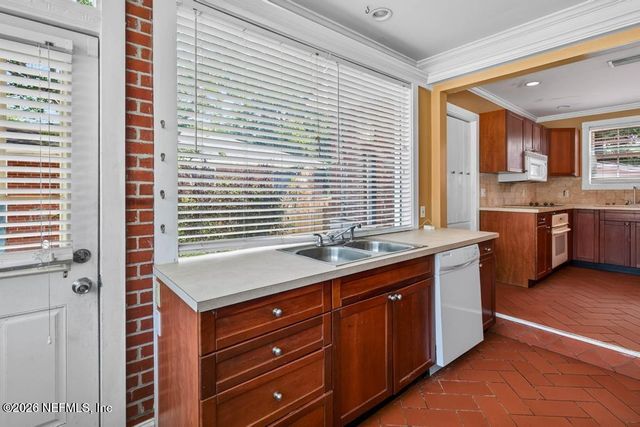 1837 BARTRAM Circle W, Jacksonville, FL 32207