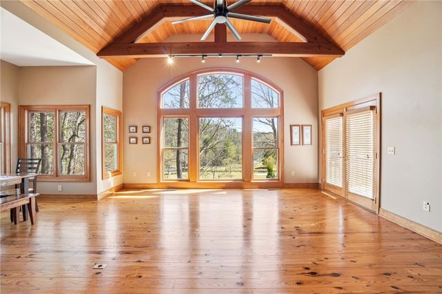 101 Starglass Way, Sunset, SC 29685