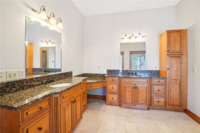 101 Starglass Way, Sunset, SC 29685