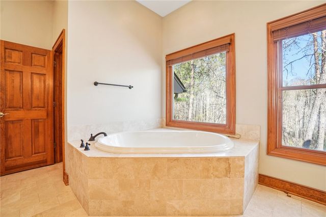 101 Starglass Way, Sunset, SC 29685