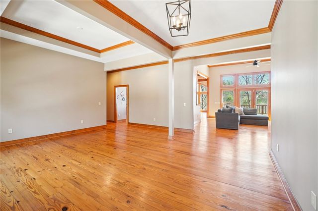 101 Starglass Way, Sunset, SC 29685