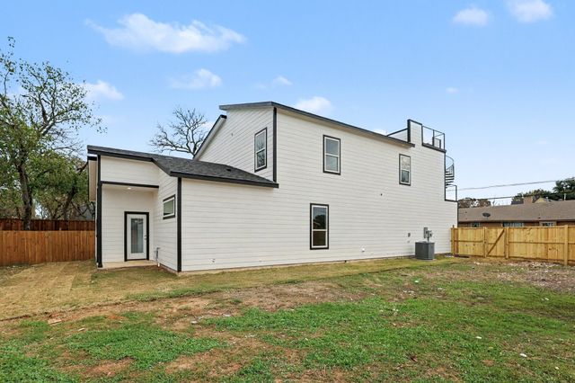 903 18th Street, Dallas, TX 75216