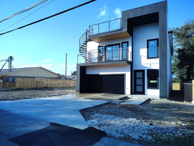 903 18th Street, Dallas, TX 75216