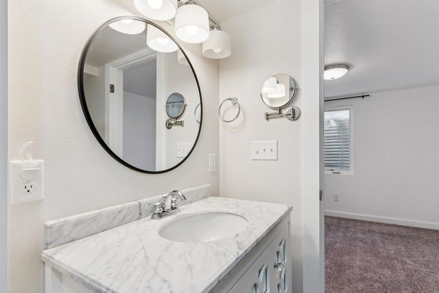 106 Berlin Street, Waterloo, IA 50701