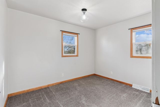 106 Berlin Street, Waterloo, IA 50701