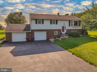 70 FAUST NORTH RD, Bethel, PA 19507