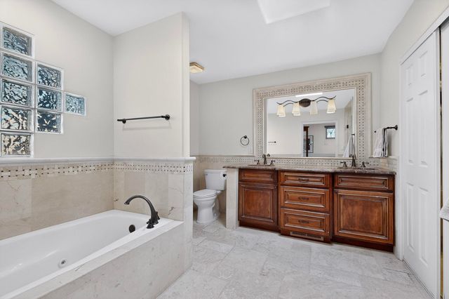 304 La Chamisal Lane NW, Los Ranchos, NM 87107