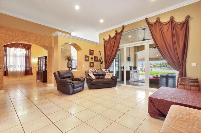 4285 SW 152nd Ave, Miramar, FL 33027