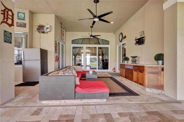 4285 SW 152nd Ave, Miramar, FL 33027