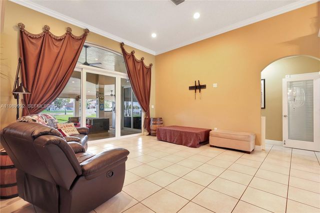 4285 SW 152nd Ave, Miramar, FL 33027