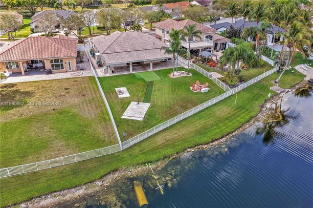 4285 SW 152nd Ave, Miramar, FL 33027