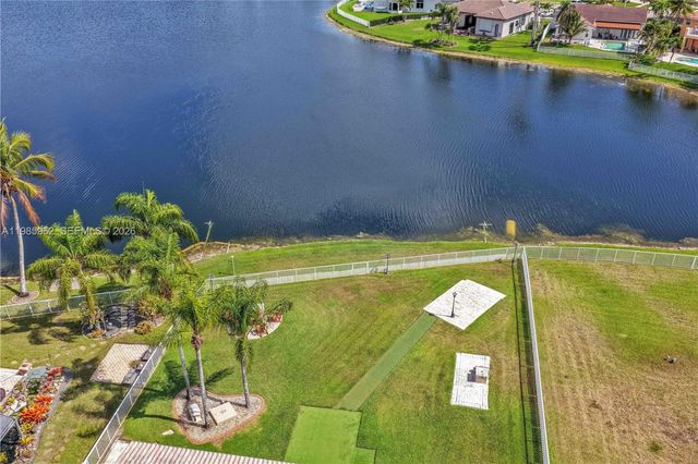 4285 SW 152nd Ave, Miramar, FL 33027