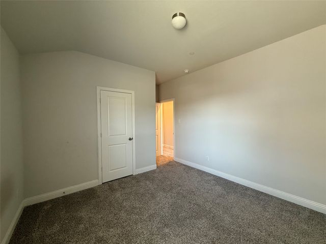 588 Hutchinson Lane, Lewisville, TX 75077
