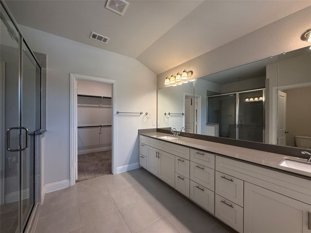 588 Hutchinson Lane, Lewisville, TX 75077