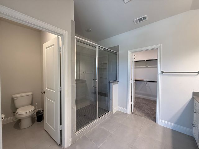 588 Hutchinson Lane, Lewisville, TX 75077