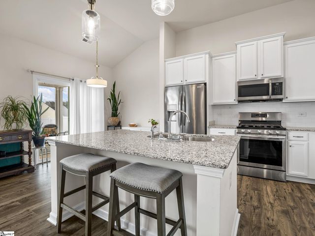 252 Cassingham Lane, Boiling Springs, SC 29316