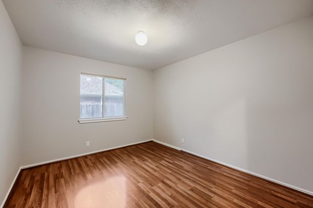 8221 MANX DR, Round Rock, TX 78681