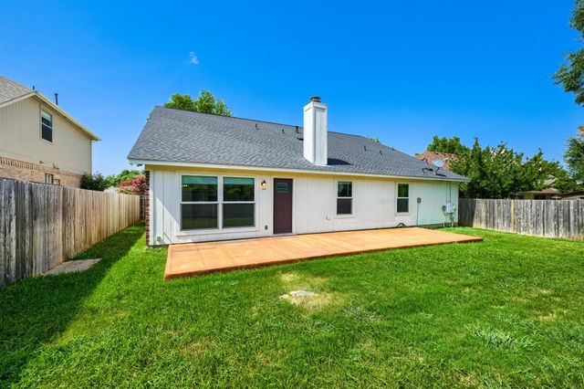 8221 MANX DR, Round Rock, TX 78681