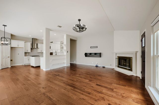 8221 MANX DR, Round Rock, TX 78681
