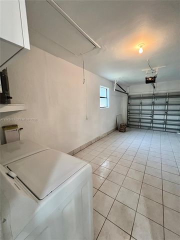 641 NE 2nd St, Dania Beach, FL 33004