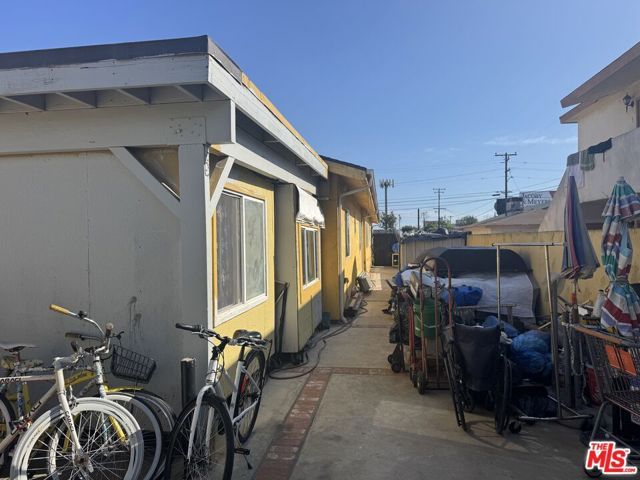 4341 W 106th Street, Inglewood, CA 90304