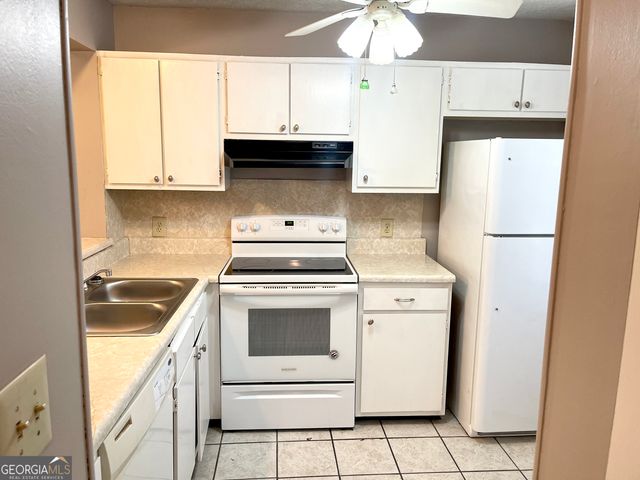 216 Sheraton Court, Mcdonough, GA 30253