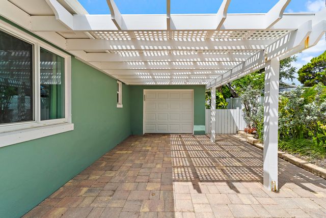 440 Jupiter Lane, Juno Beach, FL 33408