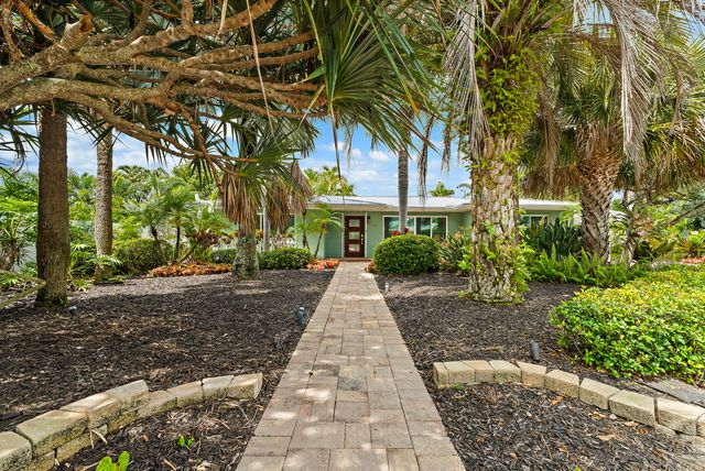 440 Jupiter Lane, Juno Beach, FL 33408