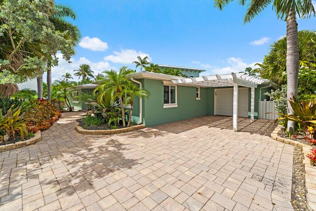 440 Jupiter Lane, Juno Beach, FL 33408