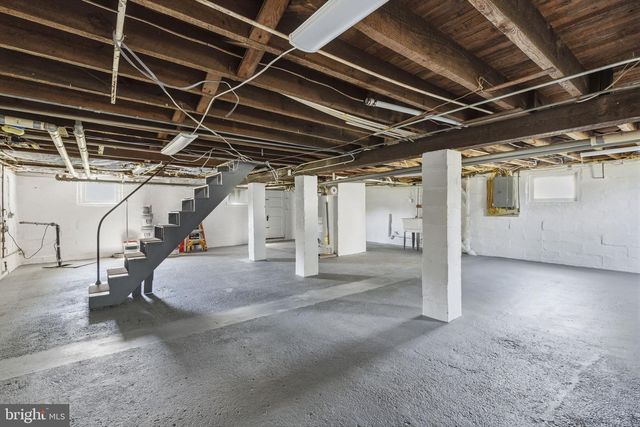 3914 PINEWOOD AVE, Baltimore, MD 21206