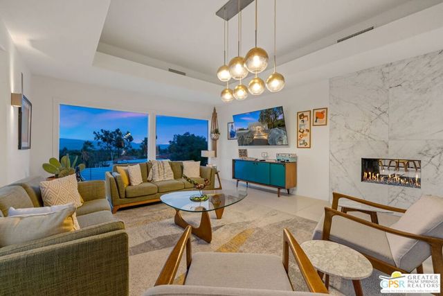 775 W Racquet Club Road, Palm Springs, CA 92262