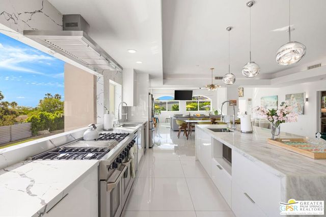 775 W Racquet Club Road, Palm Springs, CA 92262