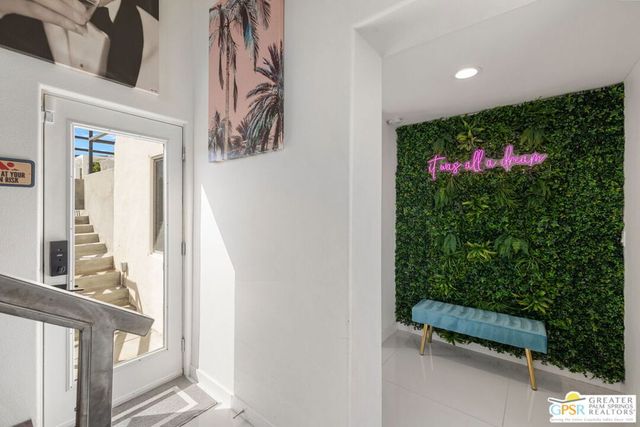 775 W Racquet Club Road, Palm Springs, CA 92262