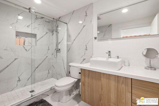 775 W Racquet Club Road, Palm Springs, CA 92262