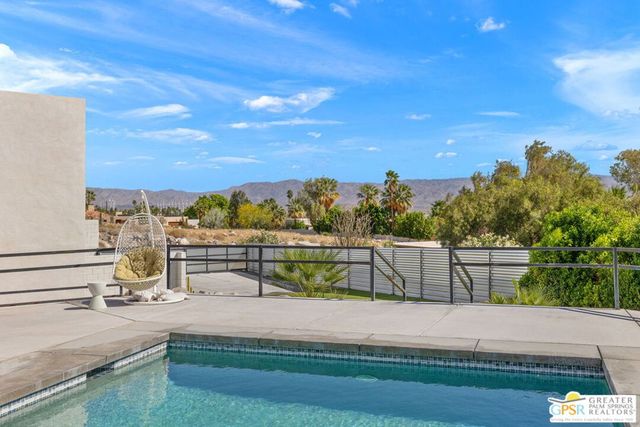 775 W Racquet Club Road, Palm Springs, CA 92262