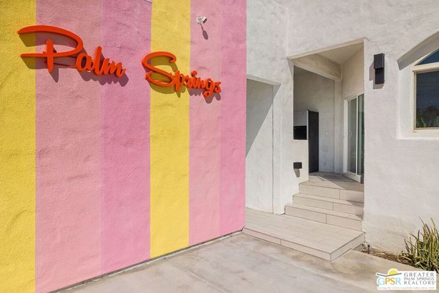 775 W Racquet Club Road, Palm Springs, CA 92262