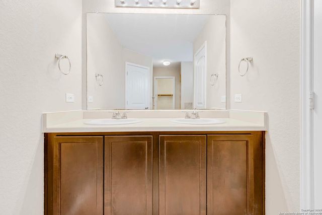 5614 Medina Farm, San Antonio, TX 78222