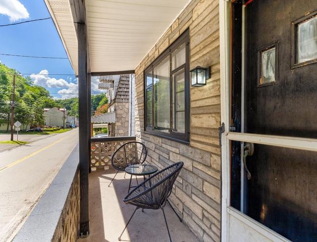 3326 Spring Garden Rd, Reserve, PA 15212