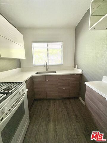 534 Santa Clara Avenue 5, Venice, CA 90291