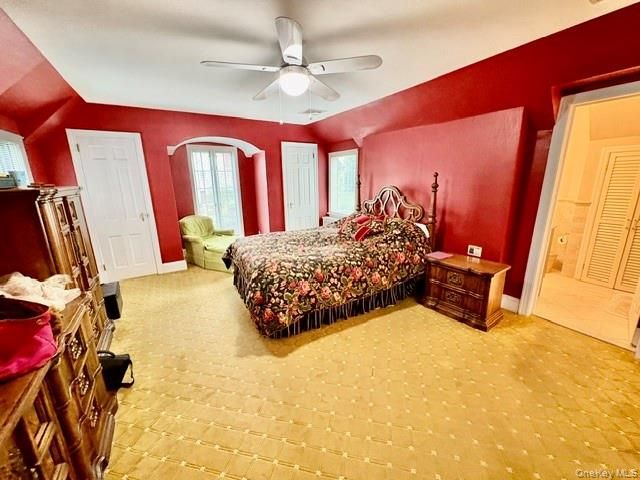 11 Andover Lane, Manhasset, NY 11030