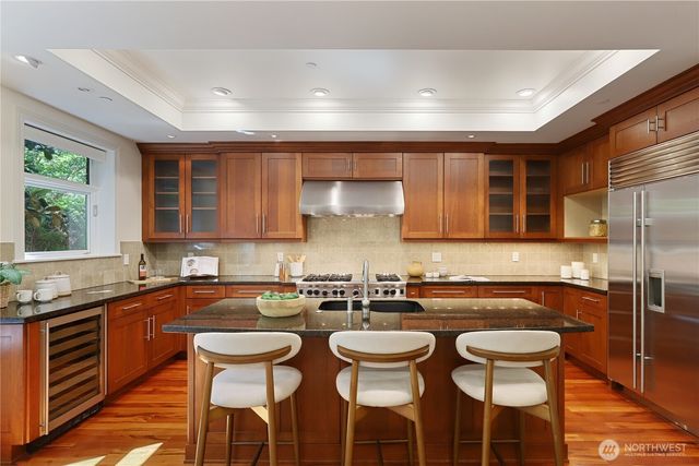 719 Harvard Avenue E, Seattle, WA 98102