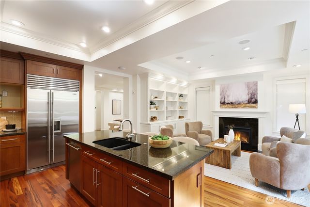 719 Harvard Avenue E, Seattle, WA 98102