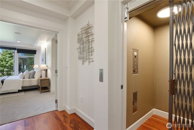 719 Harvard Avenue E, Seattle, WA 98102