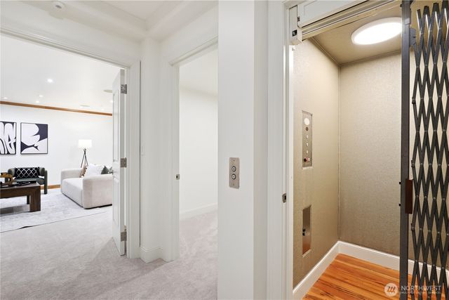719 Harvard Avenue E, Seattle, WA 98102