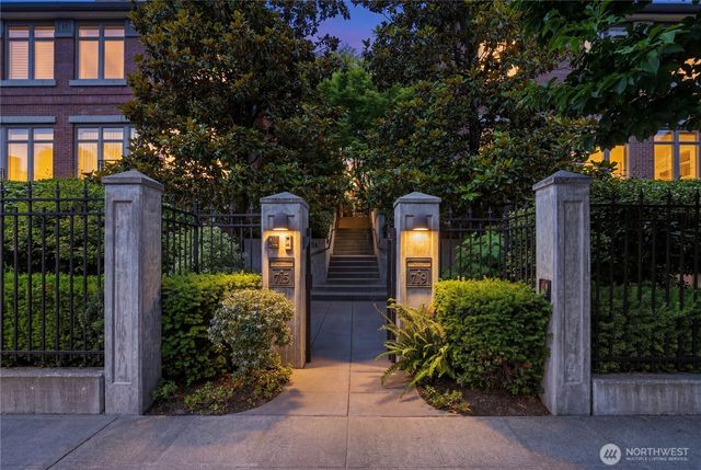 719 Harvard Avenue E, Seattle, WA 98102