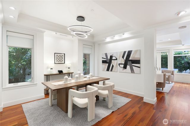 719 Harvard Avenue E, Seattle, WA 98102