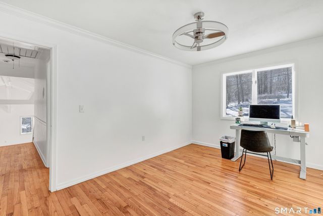 17 Stage Road, Brookfield, CT 06804